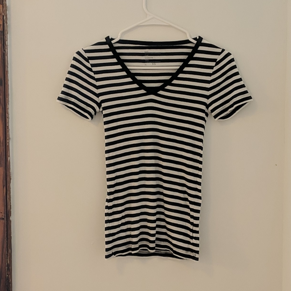 Gap Modern T-Shirt